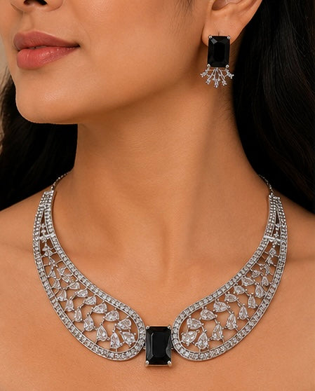 Black Elegance Necklace Set