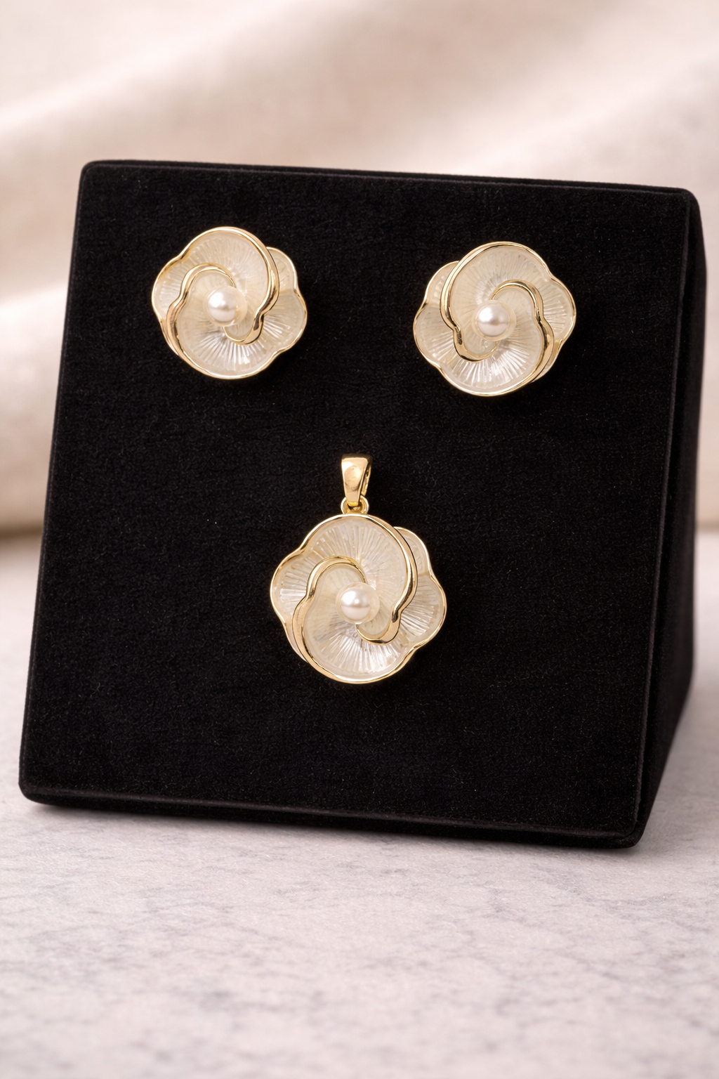 Blush Ivory Bloom Pendant and Earrings Set