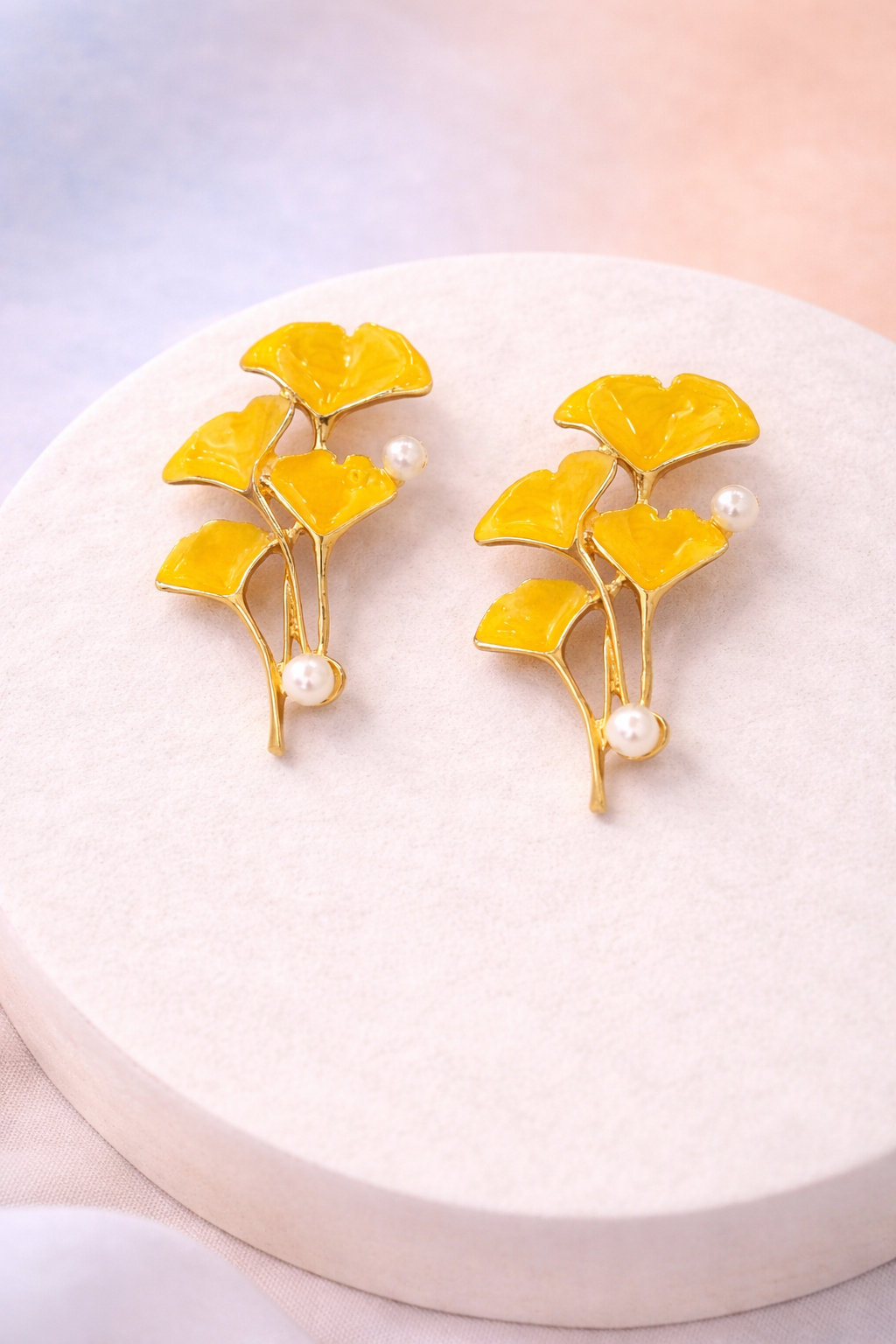 Yellow Leaf Pearl Drops