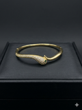 Serpentine Emerald Eye Lock Bracelet